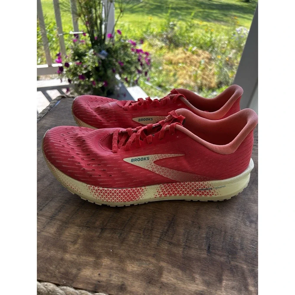 Brooks Hyperion Tempo Running Shoes Womens 10 Pink Coral Road Athletic